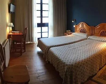 Cuevas Del Mar * 努埃瓦德兰斯